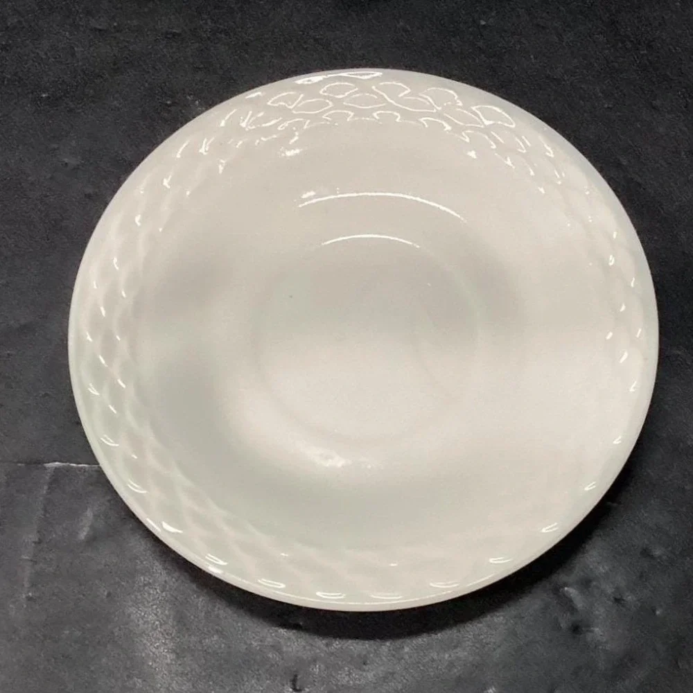 Anchor Hocking Fish Scale Ivory‎ White Basketweave Saucers, Set Of 2, Uranium